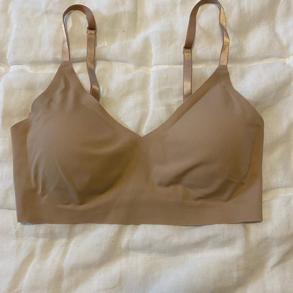 True Body Triangle Convertible Strap Bra